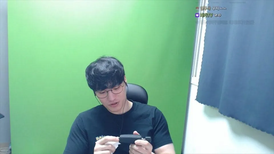 애니메이션 명장면 이상형 월드컵 해보기